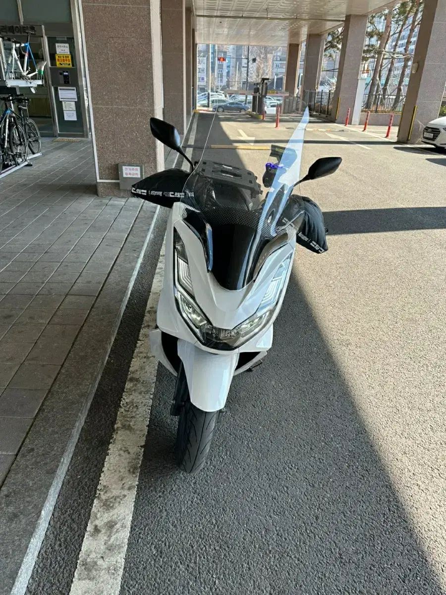 23년식 pcx125 팝니다